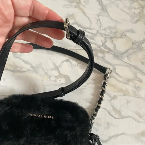 Michael Kors black fur crossbody bag! - Picture 5 of 8